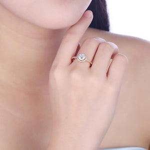 Circular Pav'e Swarovski Elements Halo 18K