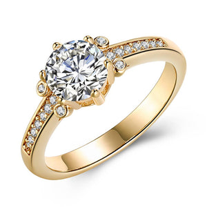 Swarovski Elements Single Solitaire 18K Gold Ring