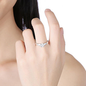 18K White Gold Plated  Single Swarovski Solitaire Ring