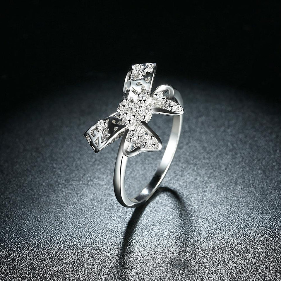 Sterling Silver Swarovski Bow-Tie Cocktail Ring